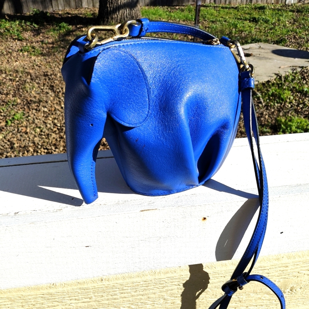 LOEWE Blue Elephant-Shaped Women's Bag
